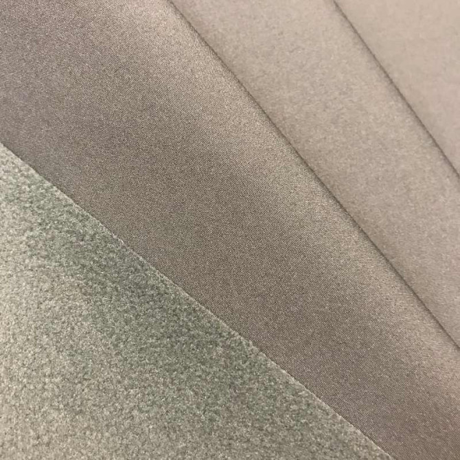 Ткань мембранного типа, ткань Softshell 310 г/м2, ширина 150 см. Ткань высшего качества для одежды в корпоративном стиле. Водонепроницаемый.